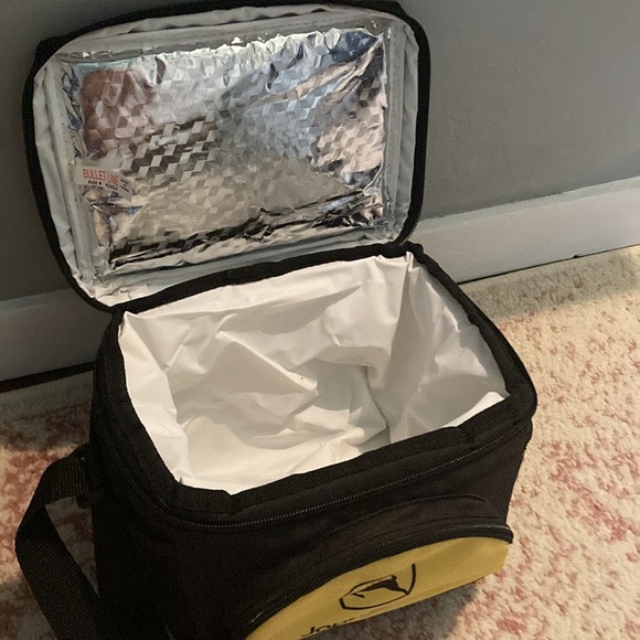 ✅John Deere cooler - Picture 3 of 3